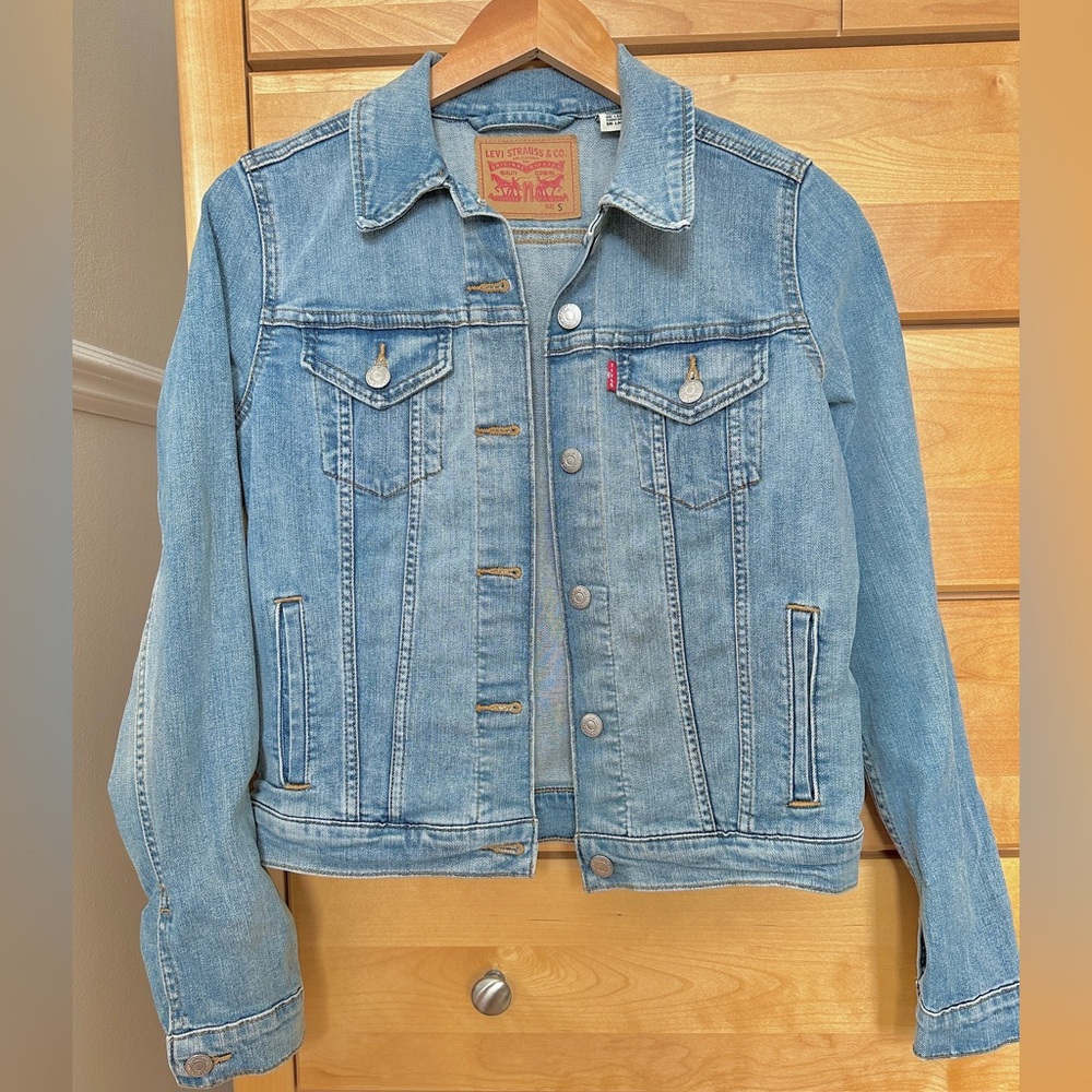 Original Levi's Denim Trucker Jacket Light Blue size Small Stretchy